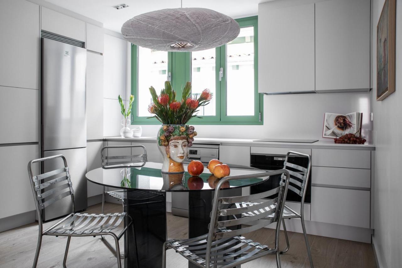 Appartement Calatrava - Darya Living à Madrid Extérieur photo